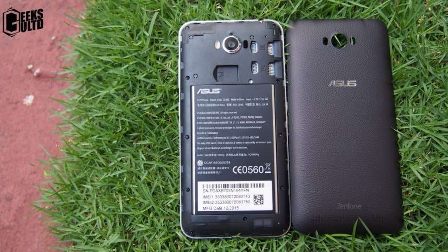 Removing its back reveals some if its expansion options. What we're at over here is dual-sim card slots, a dedicated MicroSD card slot ( supports upto 64GB), 5000mAh non-removable battery and the speakers.