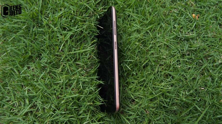 Towards the right this time around, you'll find the power button and volume keys.