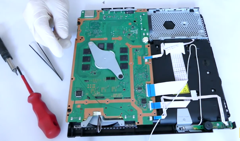 inside of a ps4 slim