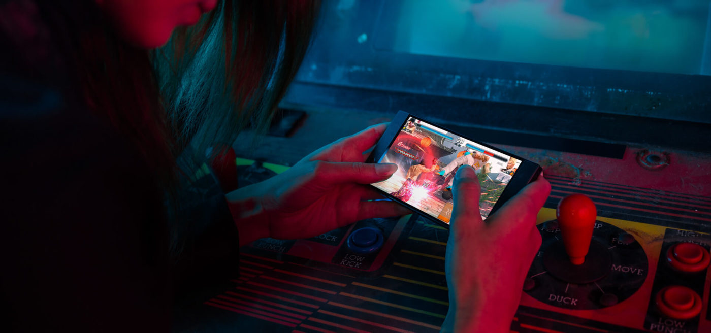 Razer-Phone-2017-Gameplay-Cinematic-2