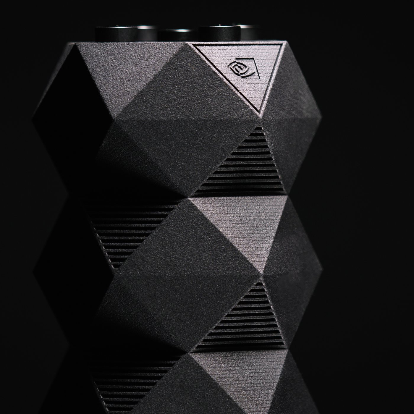 Nvidia-GeForce-RON-April-Fools-2019- (1)