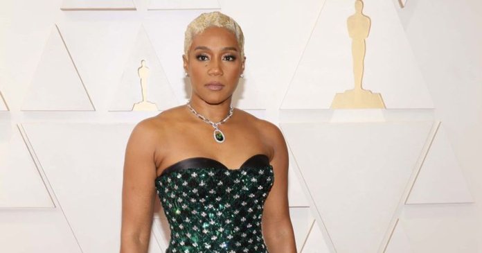 Tiffany Haddish Takes on a Role in ‘celebrity Iou' as She Helps Selena, a Friend of the Scott Brothers, With a House Makeover. Tiffany Haddish Takes on a Role in ‘celebrity Iou' as She Helps Selena, a Friend of the Scott Brothers, With a House Makeover.