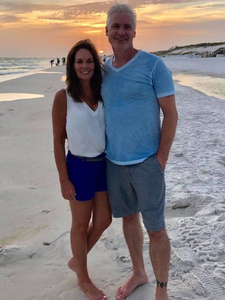 beth-shuey-with-her-mystery-man--1586435105