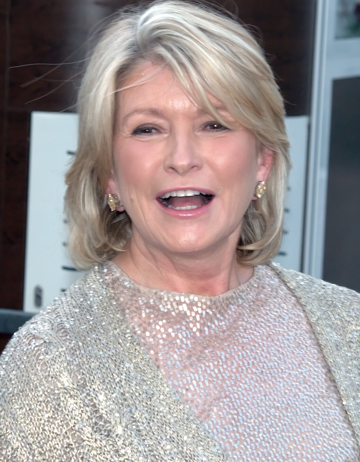 Unbelievable! Martha Stewart Breaks Age Barriers and Stuns as Swimsuit