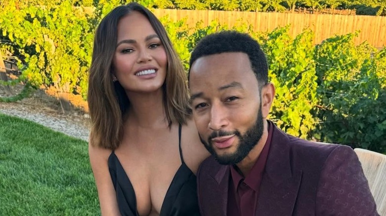 chrissy-teigen-john-legend-red-flags-1273.jpeg
