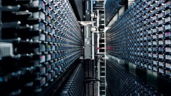 manu-jumping-physics-splash-7411