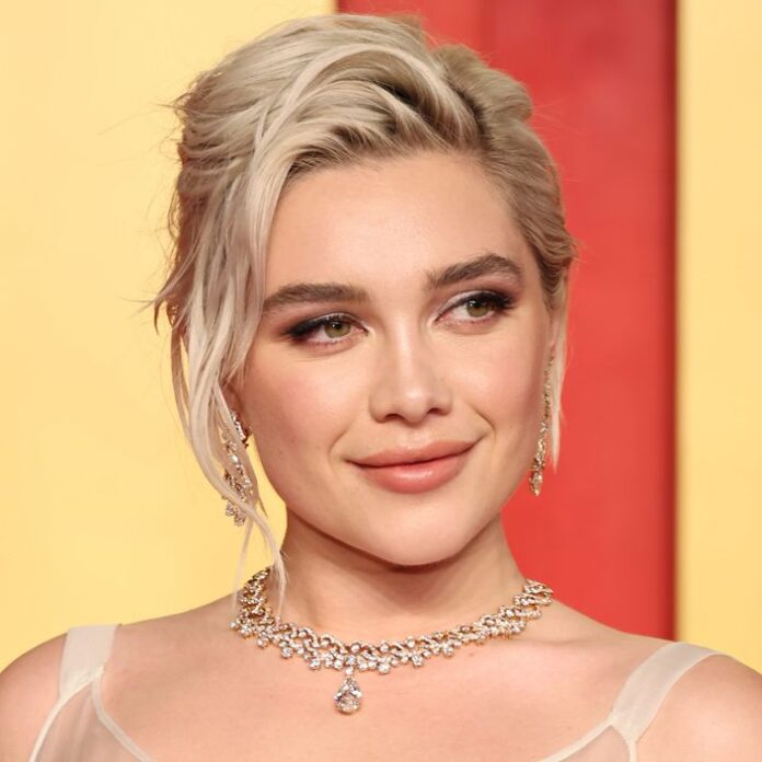 anne-hathaway-power-ponytail-era-2809