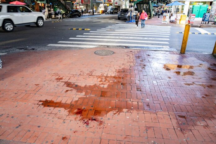 man-stabbed-queens-bike-theft-6375