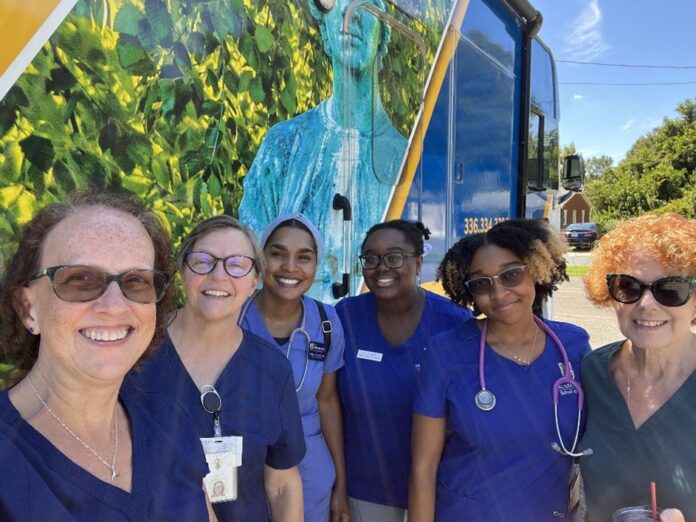 uncg-mobile-health-unit-0895