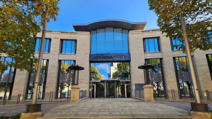 breaking-7-fire-trucks-rush-to-rockstar-1768984779338