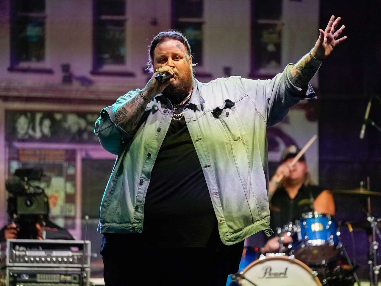 Jelly Roll Just Shed 275 Pounds in Stunning New Transformation