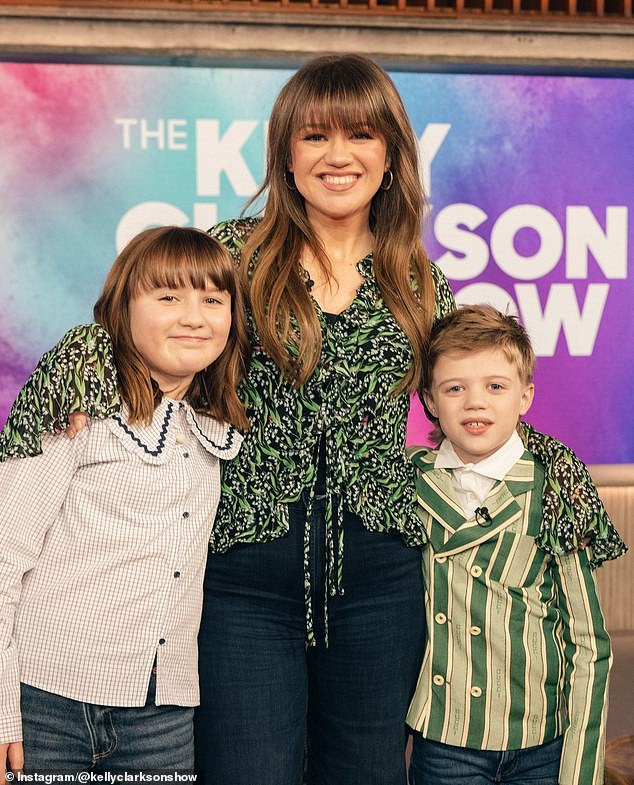 What Kelly Clarkson’s Kids Reveal About Grief After Loss