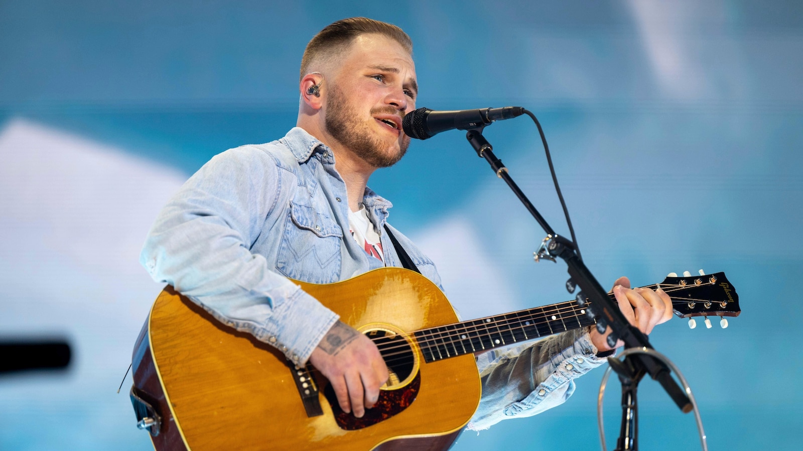 What Zach Bryan’s Spanish Wedding Reveals About His Whirlwind Romance