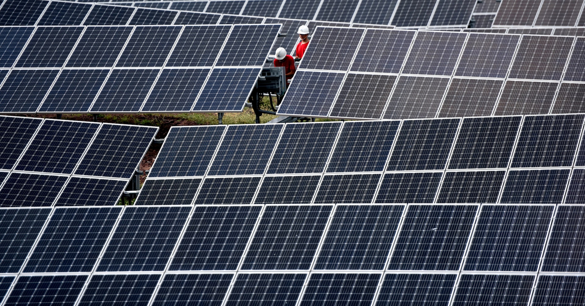 Breaking: Elon Musk’s Team Visits China’s Top Solar Panel Maker Jinko