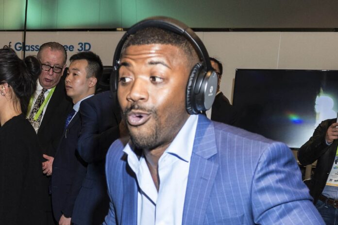 breaking-ray-j-performs-with-bleeding-ey-1771312354337