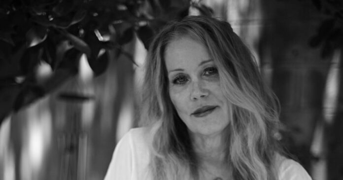 breaking-christina-applegate-opens-up-ab-1772605948734