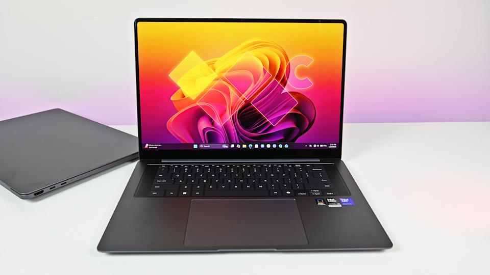 Windows 11's Forced Microsoft Account Just Lost the Community Forever