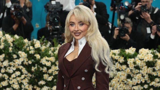 Sabrina Carpenter’s Sculptural Wings Just Redefined Festival Fashion