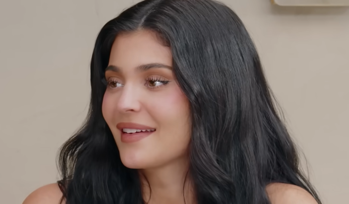 what-a-secret-letter-reveals-about-kylie-1777797839758